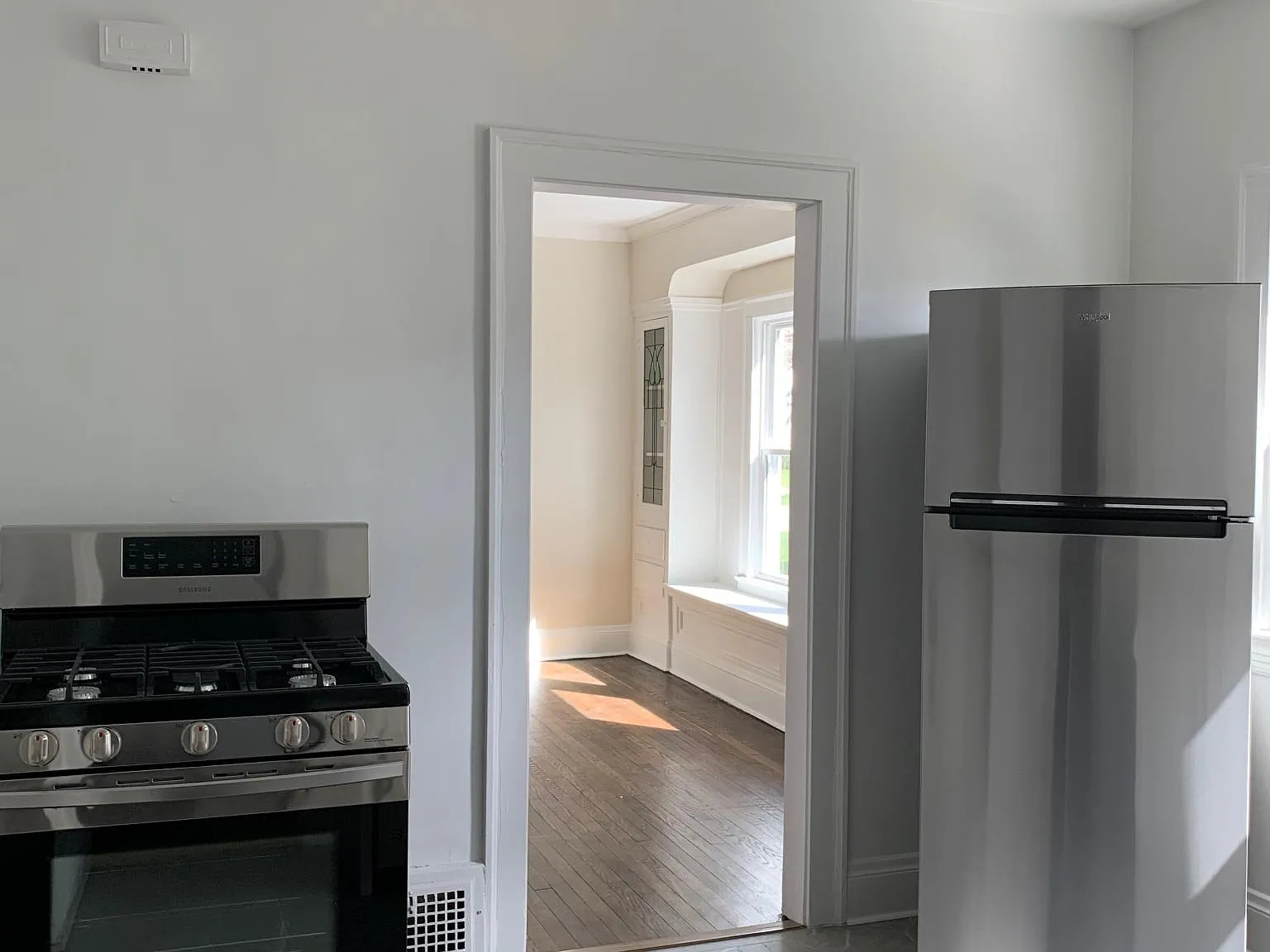 2070 Bunts Rd — Photo 2