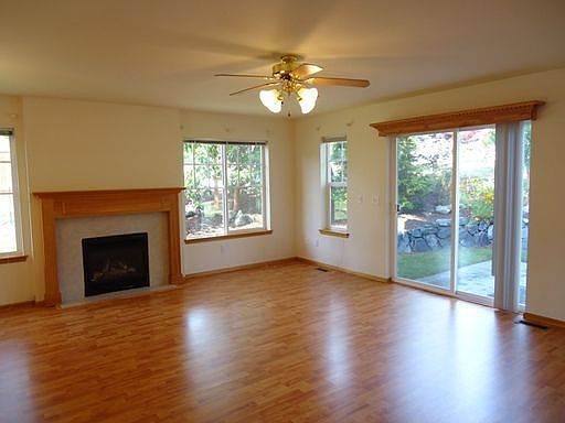 4th image of 1760 SW Sunnyside Ave