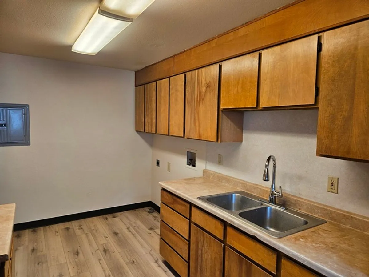 Building Photo - 2552 Lee St SE #2552