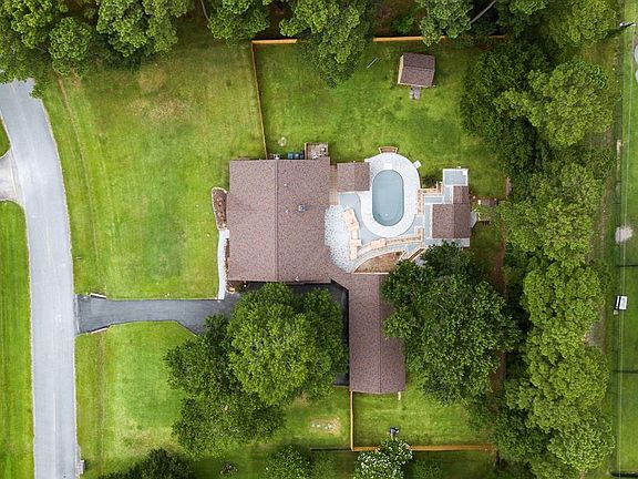 A birds-eye view of your future home and all of it's amenities.
