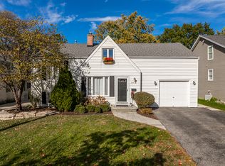 916 Grant St, Downers Grove, IL 60515