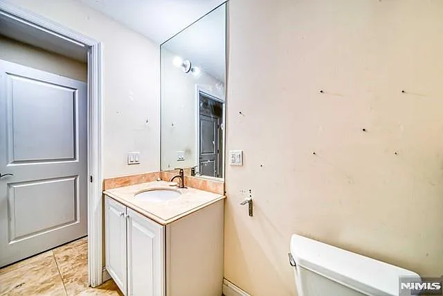 27 Harrington Ct #27 — Photo 21