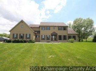 1094 Bucks Pond Rd, Monticello, IL 61856