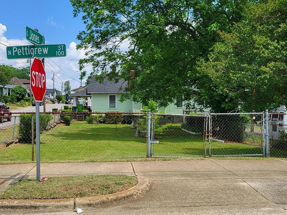 2nd image of 1406 E Jones St #31