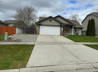 2017 N Bunting Ln, Post Falls, ID 83854
