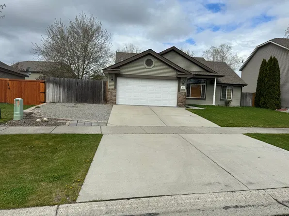 2017 N Bunting Ln, Post Falls, ID 83854