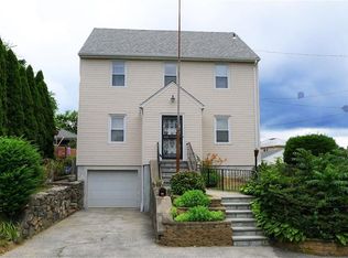 50 Windermere Dr, Yonkers, NY 10710