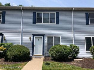 21 Richard Dr, Dallas, PA 18612