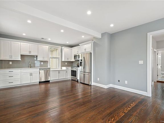 2nd image of 71 Park Ave Floor 2