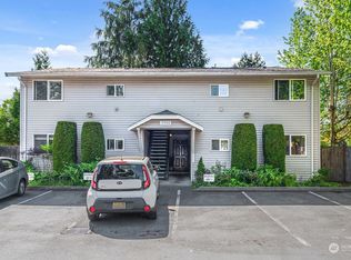 7700 196th St SW APT B, Edmonds, WA 98026