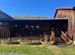 27302 Midland Trl, Hico, WV 25854