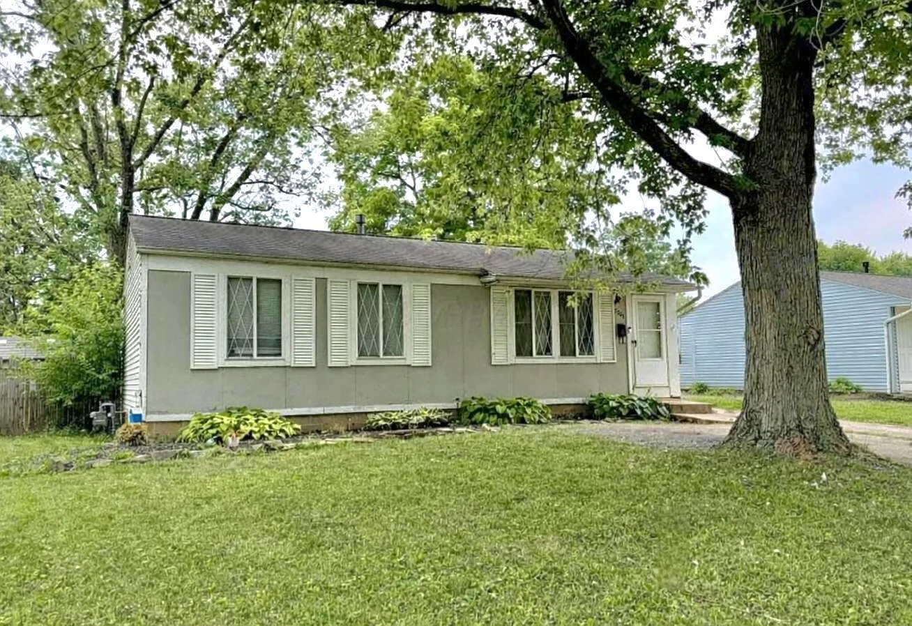 5361 Parkline Dr photo 1