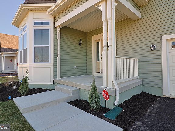 3rd image of 4505 Cagney Ln