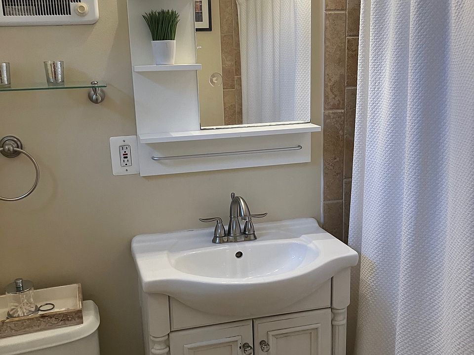 1st image of 3452 Gunston Rd