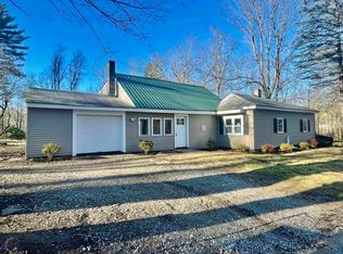 26 Mountain Rd, Raymond, NH 03077