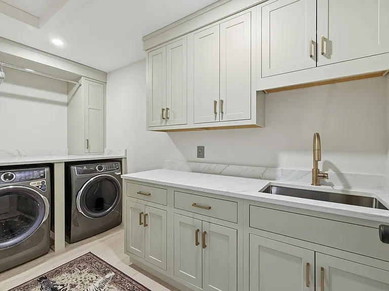 Laundry Room Cabinet