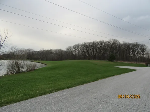 274 Bridlewood Ln, Valparaiso, IN 46385