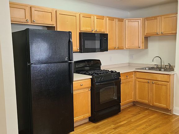 5th image of 3016 Derbigny St