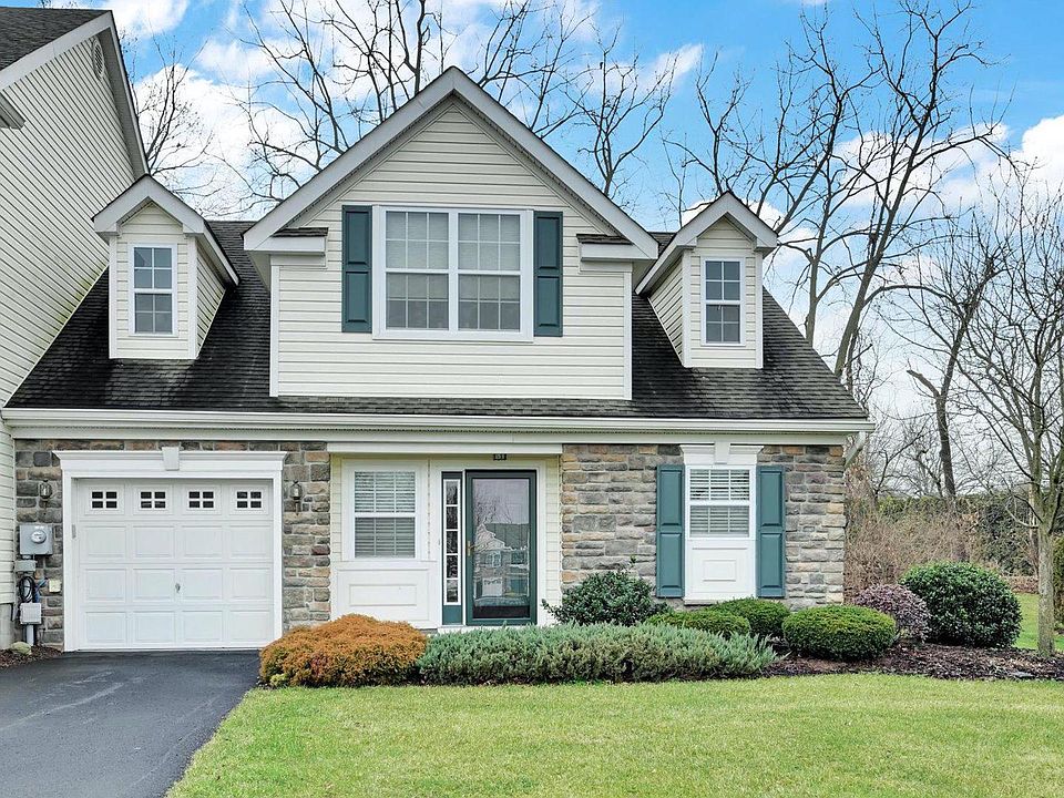 1st image of 200 Village Dr