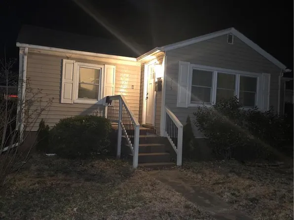 215 Wellons St, Suffolk, VA 23434