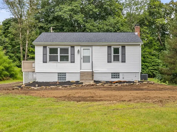 1092 Valley Rd, New Castle, PA 16105