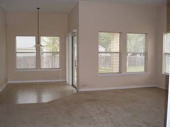 4th image of 86054 Meadowoak Ct