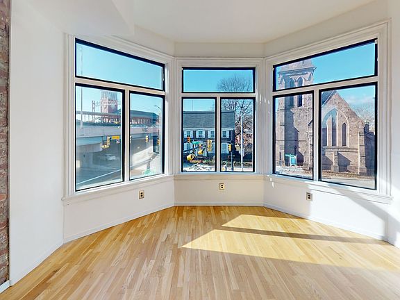 2nd image of 402 Broad St APT 201
