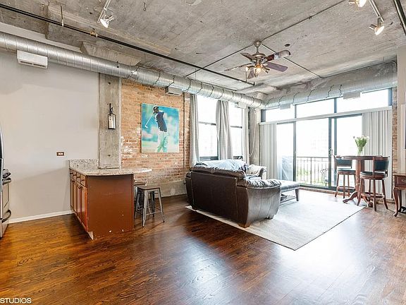 3rd image of 1516 S Wabash Ave APT 603