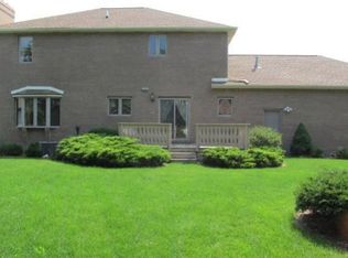 12200 Country Run Dr, Birch Run, MI
