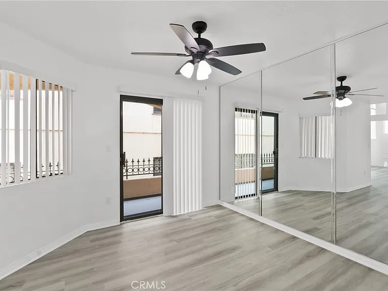 1052 Belmont Ave #B — Photo 14