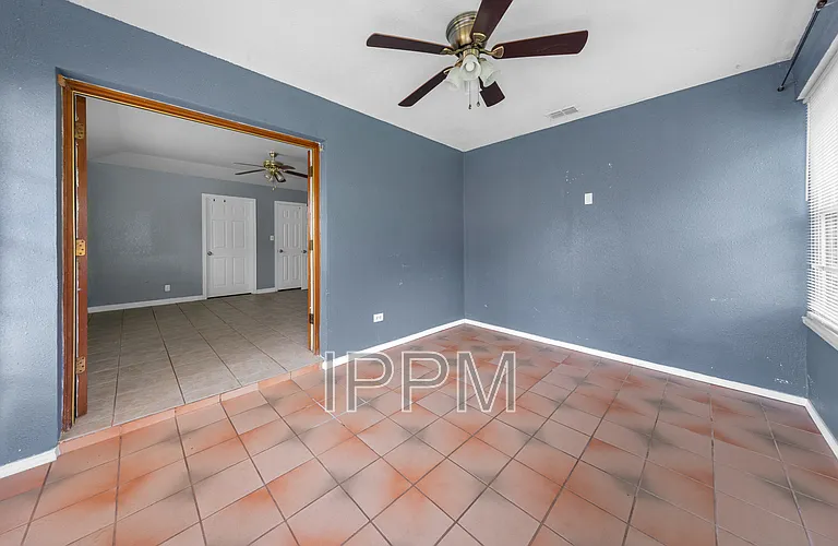 609 Inverary Dr — Photo 11