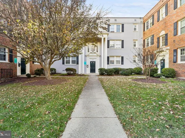 2037 38th St SE APT 301, Washington, DC 20020