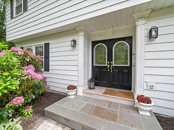4th image of 77 Huntersfield Road