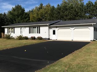 1202 W Stout St, Chetek, WI 54728