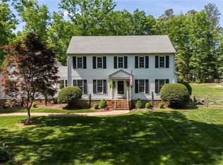 16260 Hunters Ridge Ln, Moseley, VA 23120