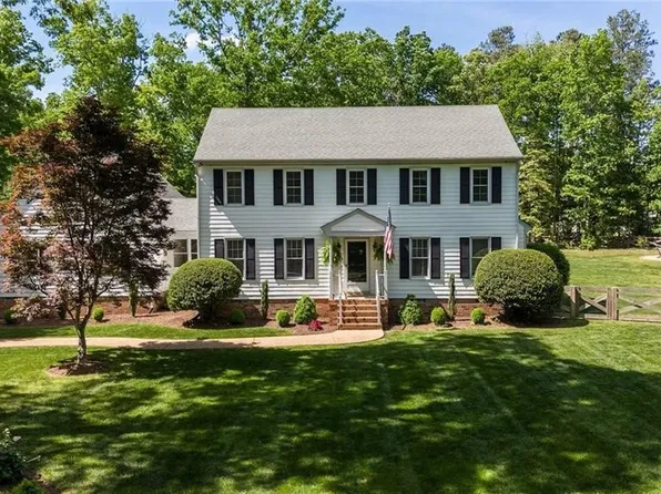 16260 Hunters Ridge Ln, Moseley, VA 23120