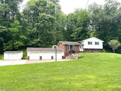 1355 Congress Rd, Belpre, OH, 45714
