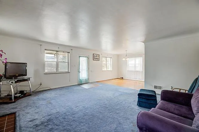 3 bed, 1344 sqft, $1,800 — Photo 3