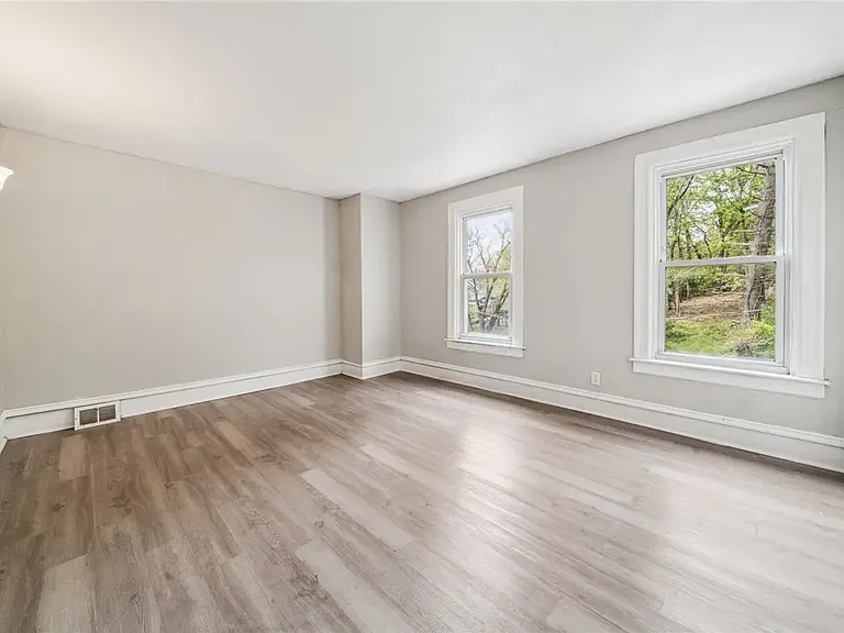 620 Chautauqua St — Photo 11
