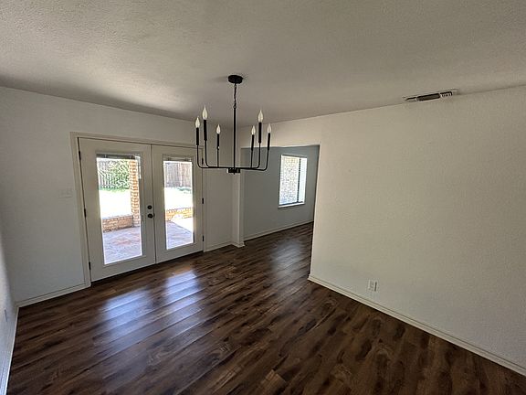 4th image of 4614 Belmount Dr