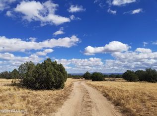 112B Raging Crab North Est, Ash Fork, AZ 86320