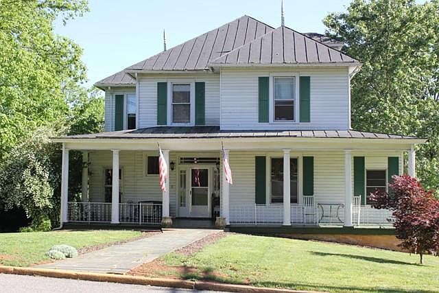 1st image of 160 Claiborne Ave
