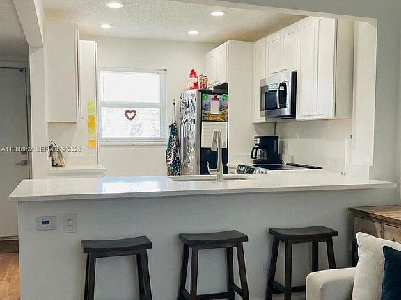 3rd image of 100 Ashbury Rd APT 305