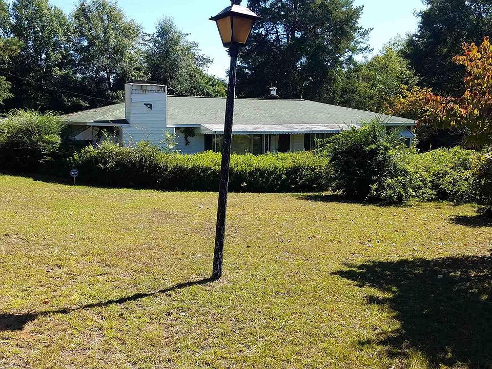 1st image of 2474 N Lake Dr