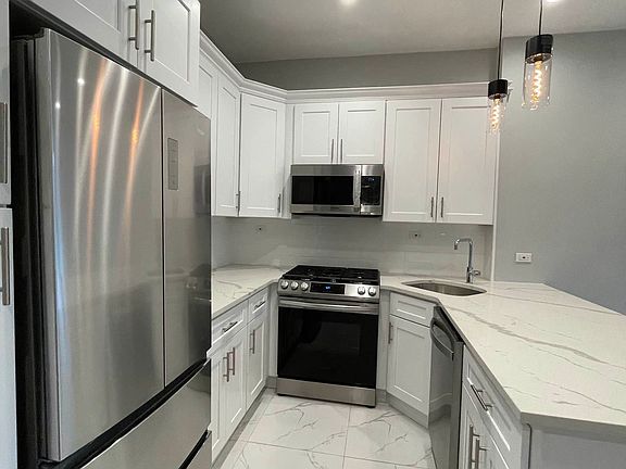 2nd image of 490 Chauncey St #2D