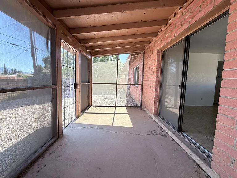2864 E Wilcox Dr — Photo 20