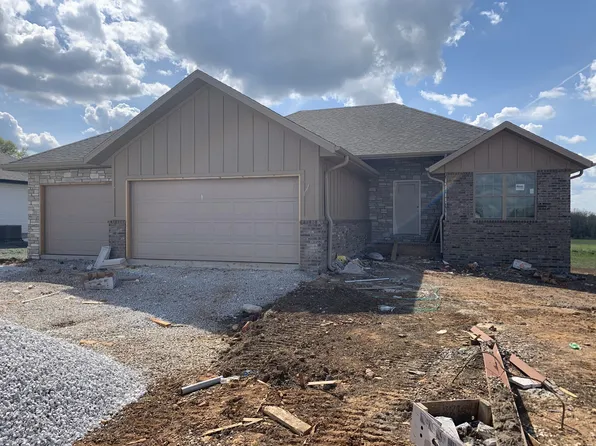 503 N Stella Court, Willard, MO 65781