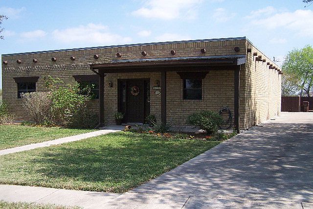 1st image of 3904 Boyd Ave