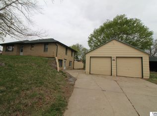 716 Neal St, Peru, NE 68421