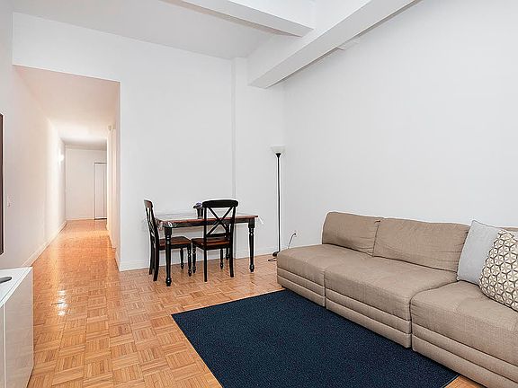 4th image of 88 Greenwich St APT 513